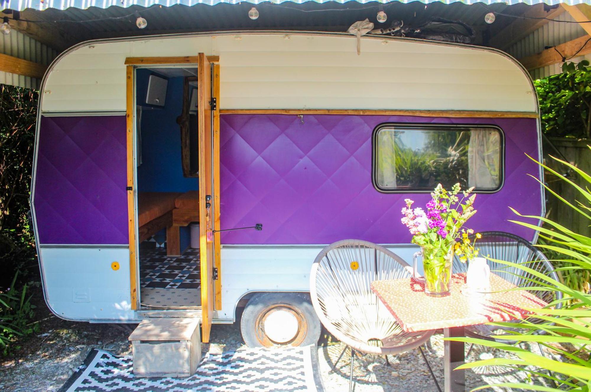 Retro Caravans At Valentia Island Escape Hotel Chapeltown ภายนอก รูปภาพ