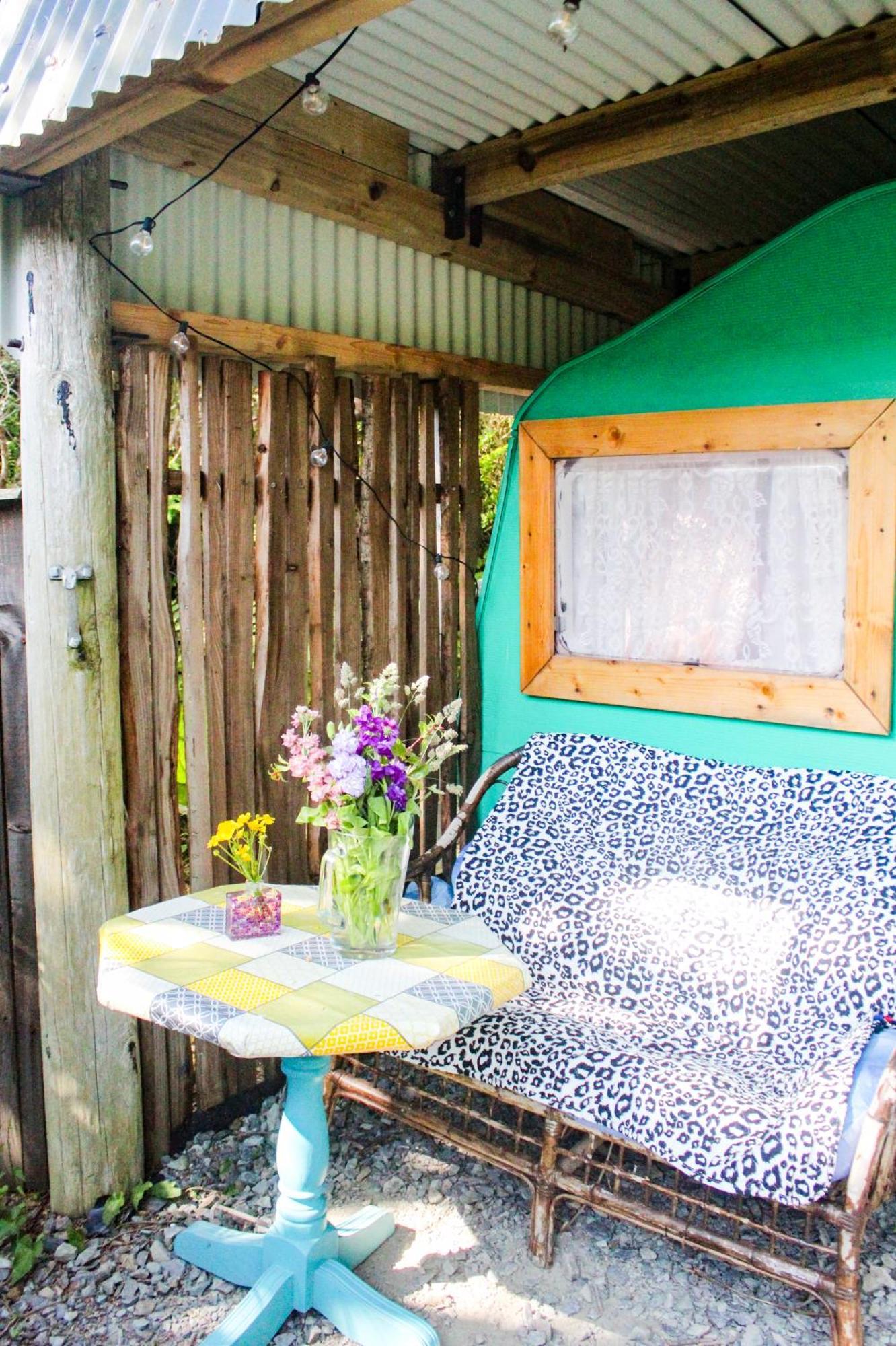 Retro Caravans At Valentia Island Escape Hotel Chapeltown ภายนอก รูปภาพ